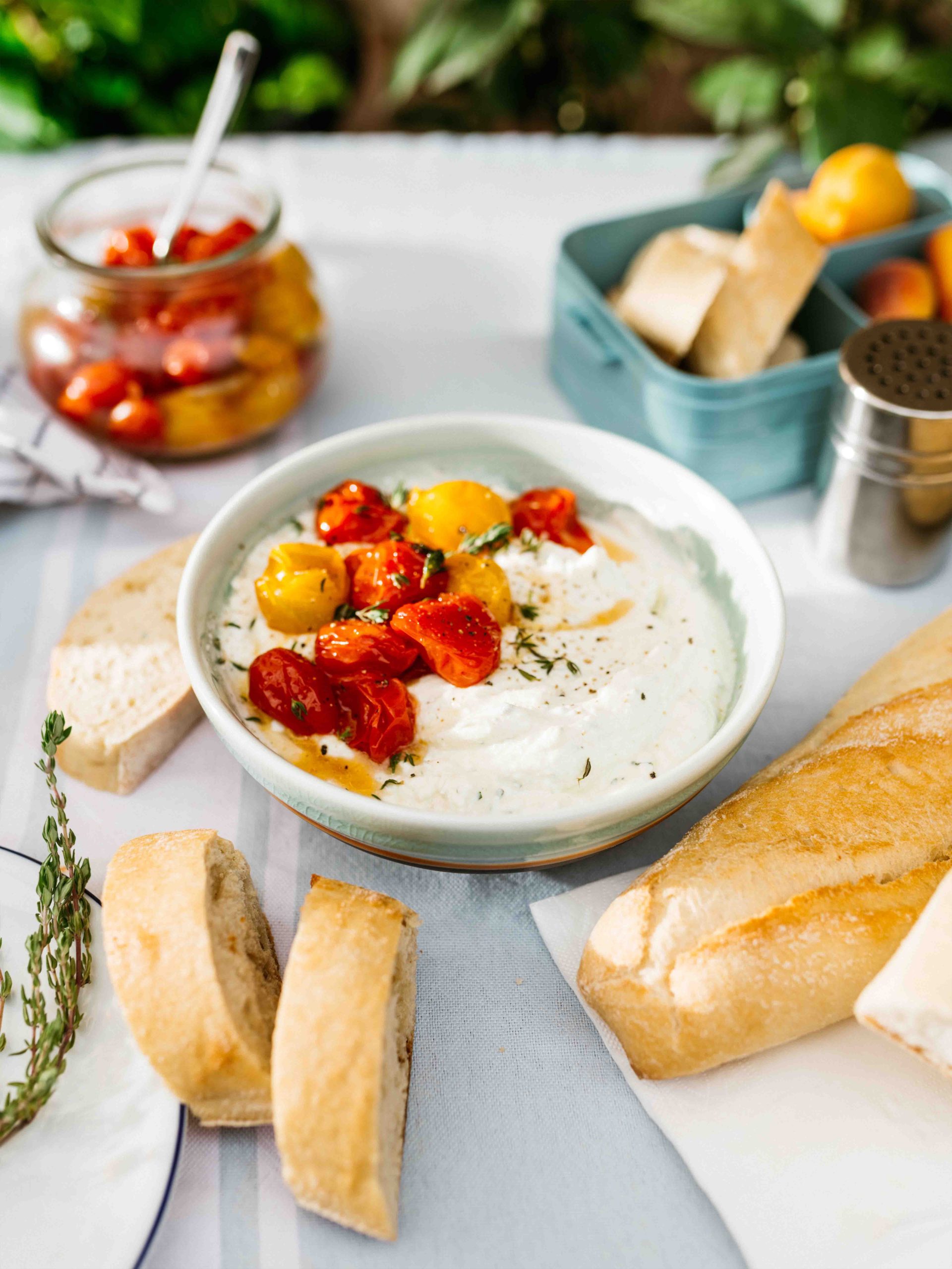 Sommerliche Dips für Brot: Tzaziki